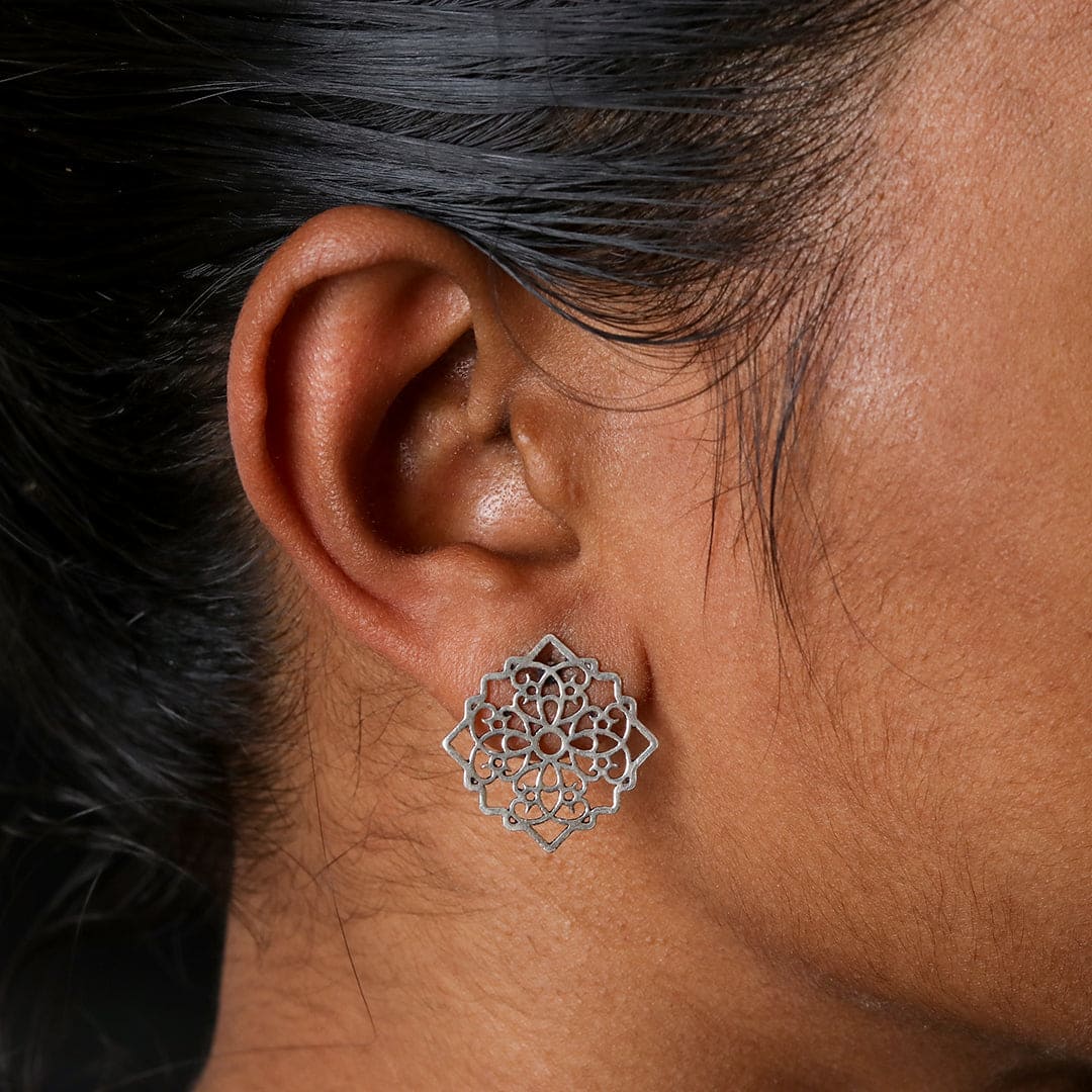 EARRINGS-3